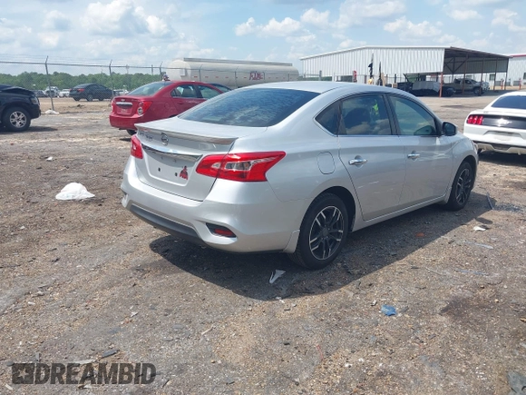 2019 Nissan Sentra SV z VIN 3N1AB7AP5KY240322, wystawiony jako IAAI lot #42144271 z przebiegiem 107 831 mil mil oraz . Historia ofert i sprzedaży dostępna na DreamBid. Obrazek 4.