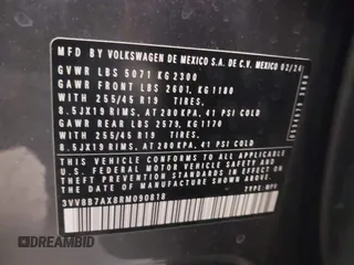 2024 Volkswagen Tiguan SE R-Line Black с VIN 3VV8B7AX8RM090818, выставлен на аукционе IAAI как лот 42123399 с пробегом 10 846 миль миль и . История ставок и продаж доступна на DreamBid. Изображение 9.