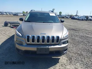 2017 Jeep Cherokee Sport with VIN 1C4PJMAB1HW584727, listed as a IAAI auction lot 42030824 with 147,527 mi miles and . Bid and sale history available at DreamBid. Image 13.