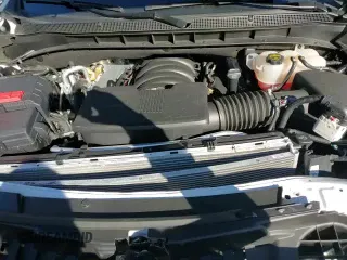 2025 Chevrolet Suburban High Country с VIN 1GNS6GRL9SR137022, выставлен на аукционе Copart как лот 84966035 с пробегом 19 914 миль миль и Списание • Salvage title. История ставок и продаж доступна на DreamBid. Изображение 14.
