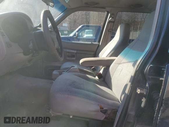 2000 Ford Explorer XLS z VIN 1FMZU62X3YZB92977, wystawiony jako Copart lot #80858044 z przebiegiem 239 166 mil mil oraz Szkoda całkowita • Salvage title. Historia ofert i sprzedaży dostępna na DreamBid. Obrazek 7.