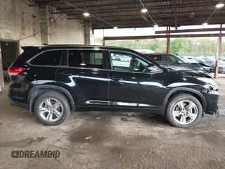 2019 Toyota Highlander Limited z VIN 5TDDZRFH1KS944074, wystawiony jako IAAI lot #42187375 z przebiegiem 118 030 mil mil oraz . Historia ofert i sprzedaży dostępna na DreamBid. Obrazek 13.