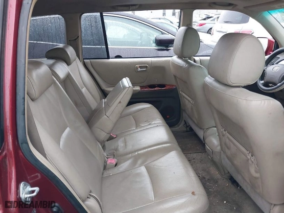 2006 Toyota Highlander w/3rd Row with VIN JTEDP21A860114221, listed as a IAAI auction lot 41070045 with 231,652 mi miles. Bid and sale history available at carsss.com. Image 8.