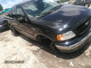 2002 Ford F-150 XL z VIN 2FTRX18W22CA31909, wystawiony jako IAAI lot #42266169 z przebiegiem Nie podano mil oraz . Historia ofert i sprzedaży dostępna na DreamBid. Obrazek 1.