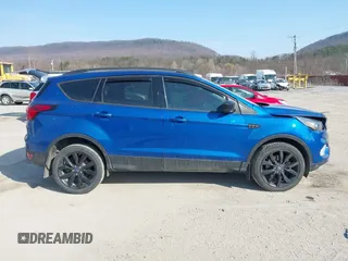 2019 Ford Escape SE with VIN 1FMCU9GD7KUB44070, listed as a IAAI auction lot 41801706 with 77,612 mi miles. Bid and sale history available at carsss.com. Image 13.