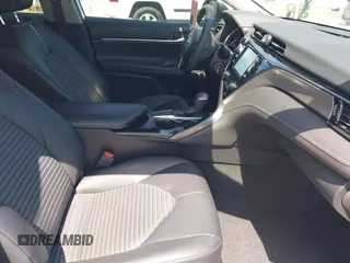 2019 Toyota Camry LE z VIN 4T1B11HK8KU226604, wystawiony jako IAAI lot #42219440 z przebiegiem 53 415 mil mil oraz . Historia ofert i sprzedaży dostępna na DreamBid. Obrazek 5.