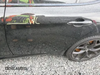2019 Alfa Romeo Giulia z VIN ZARFAMAN4K7622772, wystawiony jako Copart lot #55380795 z przebiegiem Nie podano mil oraz Szkody całkowita. Historia ofert i sprzedaży dostępna na DreamBid. Obrazek 12.