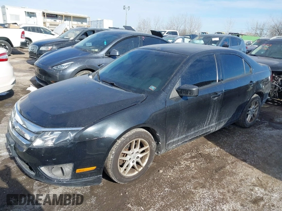 2012 Ford Fusion S with VIN 3FAHP0GA4CR419167, listed as a IAAI auction lot 41420843 with 132,635 mi miles. Bid and sale history available at carsss.com. Image 2.