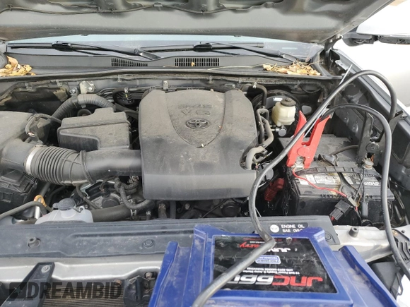 2017 Toyota Tacoma SR5 with VIN 3TMCZ5AN2HM063152, listed as a Copart auction lot 43630775 with 77,103 mi miles and Salvage Title. Bid and sale history available at DreamBid. Image 11.