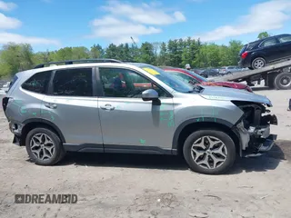 2019 Subaru Forester Premium with VIN JF2SKAEC3KH407571, listed as a IAAI auction lot 42285532 with 105,523 mi miles and . Bid and sale history available at DreamBid. Image 13.