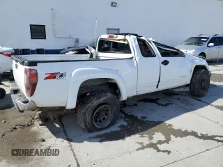 2005 Chevrolet Colorado LS Z71 z VIN 1GCDT196758175960, wystawiony jako Copart lot #48176765 z przebiegiem Nie podano mil oraz Szkoda całkowita • Salvage title. Historia ofert i sprzedaży dostępna na DreamBid. Obrazek 3.