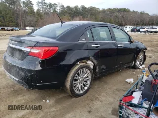 2012 Chrysler 200 Limited with VIN 1C3CCBCG8CN122366, listed as a Copart auction lot 42040475 with 118,262 mi miles and Salvage Title. Bid and sale history available at DreamBid. Image 3.