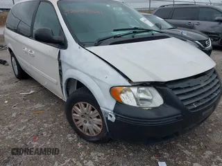2005 Chrysler Town & Country LX with VIN 2C4GP44RX5R590022, listed as a IAAI auction lot 42058881 with 191,272 mi miles and . Bid and sale history available at DreamBid. Image 6.