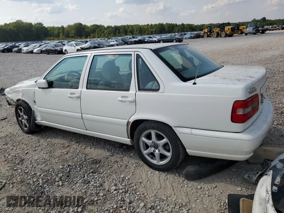2000 Volvo S70 с VIN YV1LS61J2Y2667079, выставлен на аукционе Copart как лот 69458774 с пробегом Не указан миль и Списание • Salvage title. История ставок и продаж доступна на DreamBid. Изображение 2.