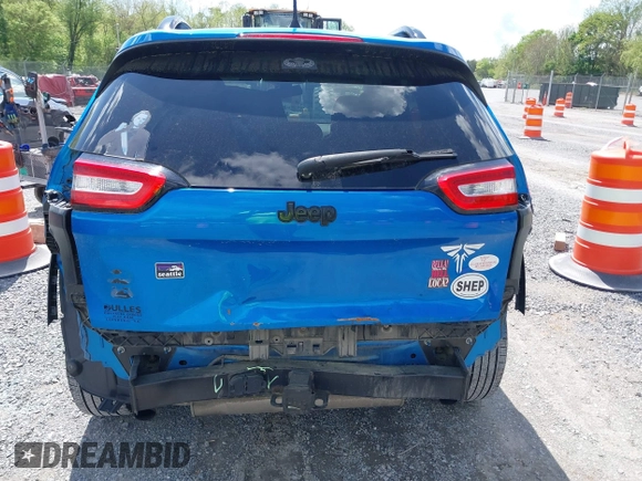 2017 Jeep Cherokee Altitude with VIN 1C4PJLAS7HW663071, listed as a IAAI auction lot 42186905 with 203,296 mi miles and . Bid and sale history available at DreamBid. Image 16.