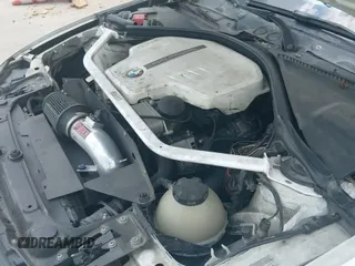 2013 BMW 3 Series 328i с VIN WBA3A5G58DNP26784, выставлен на аукционе IAAI как лот 43004340 с пробегом 215 025 миль миль и . История ставок и продаж доступна на DreamBid. Изображение 12.