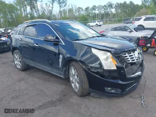 2010 Cadillac SRX Premium Collection with VIN 3GYFNCEY6AS631352, listed as a IAAI auction lot 41932700 with 221,753 mi miles. Bid and sale history available at carsss.com. Image 1.