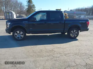 2016 Ford F-150 XLT with VIN 1FTEW1EG8GFD07598, listed as a IAAI auction lot 41704800 with 200,983 mi miles. Bid and sale history available at carsss.com. Image 14.