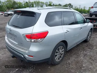 2014 Nissan Pathfinder SL z VIN 5N1AR2MM8EC676197, wystawiony jako IAAI lot #42269076 z przebiegiem 196 827 mil mil oraz . Historia ofert i sprzedaży dostępna na DreamBid. Obrazek 4.