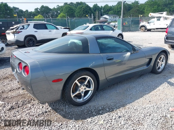 2004 Chevrolet Corvette with VIN 1G1YY22G745124026, listed as a IAAI auction lot 39673974 with 22,415 mi miles and . Bid and sale history available at DreamBid. Image 4.