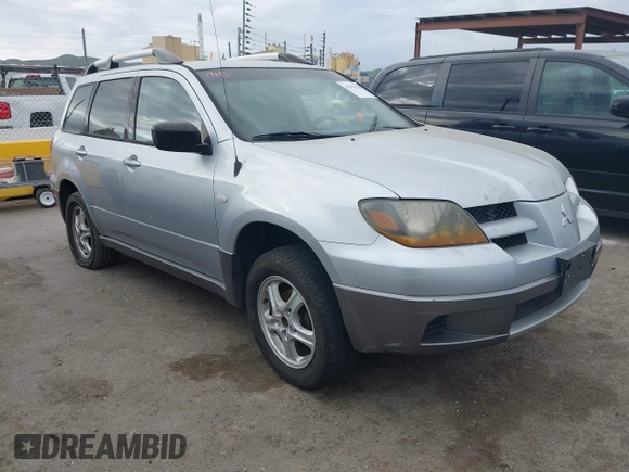 2004 Mitsubishi Outlander LS with VIN JA4LX31F04U038009, listed as a IAAI auction lot 41616254 with 219,527 mi miles. Bid and sale history available at carsss.com. Image 1.