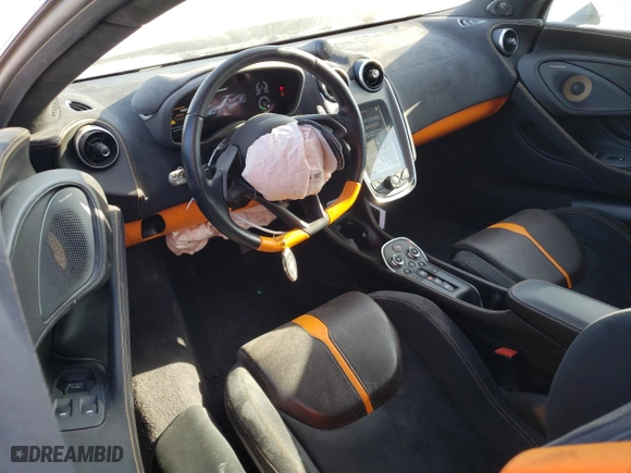 2017 McLaren 570S with VIN SBM13DAA3HW003517, listed as a Copart auction lot 37948714 with NaN miles. Bid and sale history available at carsss.com. Image 8.