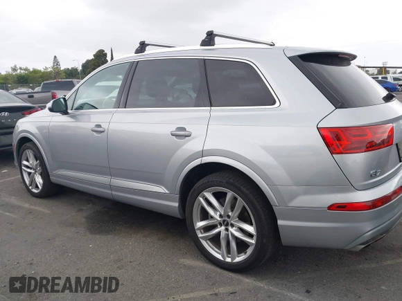 2018 Audi Q7 Prestige with VIN WA1VAAF77JD028847, listed as a IAAI auction lot 42294052 with 46,478 mi miles and . Bid and sale history available at DreamBid. Image 14.