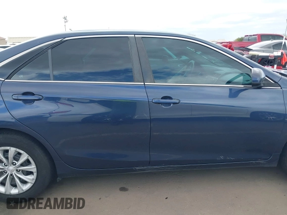 2016 Toyota Camry XLE with VIN 4T4BF1FK4GR553373, listed as a IAAI auction lot 41776384 with 157,690 mi miles. Bid and sale history available at carsss.com. Image 14.