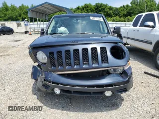 2014 Jeep Patriot Altitude with VIN 1C4NJPBA4ED927701, listed as a Copart auction lot 58413245 with 107,168 mi miles and Clean title. Bid and sale history available at DreamBid. Image 5.