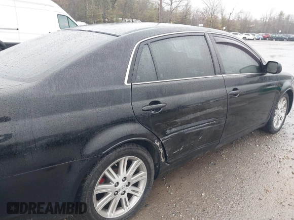 2006 Toyota Avalon XL with VIN 4T1BK36B86U073711, listed as a IAAI auction lot 41805086 with 158,044 mi miles and . Bid and sale history available at carsss.com. Image 6.