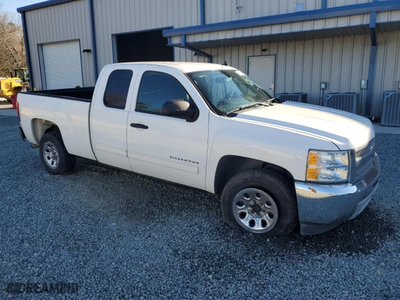 2013 Chevrolet Silverado 1500 LT with VIN 1GCRCSEA4DZ244490, listed as a Copart auction lot 46329895 with 159,072 mi miles and Salvage Title. Bid and sale history available at carsss.com. Image 4.