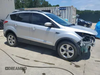 2013 Ford Escape SE z VIN 1FMCU0GX8DUD15126, wystawiony jako Copart lot #58539285 z przebiegiem 71 580 mil mil oraz Szkoda całkowita • Salvage title. Historia ofert i sprzedaży dostępna na DreamBid. Obrazek 4.