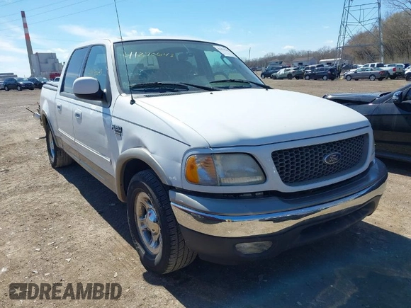 2003 Ford F-150 XLT with VIN 1FTRW07663KD57580, listed as a IAAI auction lot 41870643 with 256,497 mi miles. Bid and sale history available at carsss.com. Image 1.