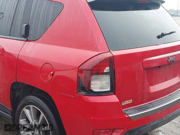 2016 Jeep Compass Sport z VIN 1C4NJCBA1GD703278, wystawiony jako IAAI lot #41568540 z przebiegiem 142 514 mil mil oraz . Historia ofert i sprzedaży dostępna na DreamBid. Obrazek 12.