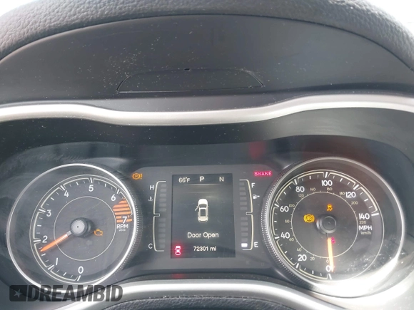 2016 Jeep Cherokee Latitude z VIN 1C4PJMCB1GW236468, wystawiony jako IAAI lot #42367979 z przebiegiem 72 301 mil mil oraz . Historia ofert i sprzedaży dostępna na DreamBid. Obrazek 7.