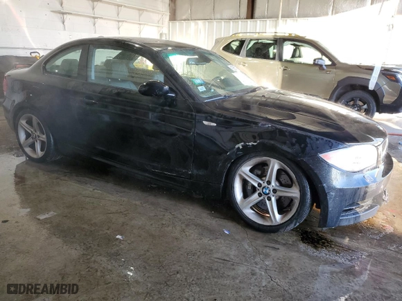 2009 BMW 1 Series 135i with VIN WBAUC735X9VK95095, listed as a Copart auction lot 41905345 with 119,565 mi miles and Salvage Title. Bid and sale history available at carsss.com. Image 4.