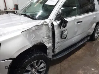 2018 Chevrolet Suburban LT with VIN 1GNSKHKC7JR118799, listed as a IAAI auction lot 41708676 with 139,662 mi miles and . Bid and sale history available at DreamBid. Image 6.