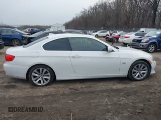 2011 BMW 3 Series 328i xDrive with VIN WBAKF5C54BE655860, listed as a IAAI auction lot 41601663 with 191,244 mi miles. Bid and sale history available at carsss.com. Image 13.