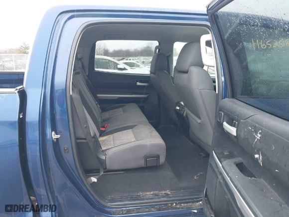 2014 Toyota Tundra 4WD Truck SR5 with VIN 5TFDY5F19EX412813, listed as a IAAI auction lot 41652585 with 164,091 mi miles. Bid and sale history available at carsss.com. Image 8.
