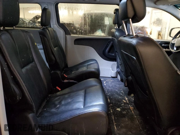 2016 Chrysler Town & Country Touring with VIN 2C4RC1BG5GR259811, listed as a Copart auction lot 44467255 with 208,365 mi miles and Clean Title. Bid and sale history available at DreamBid. Image 11.