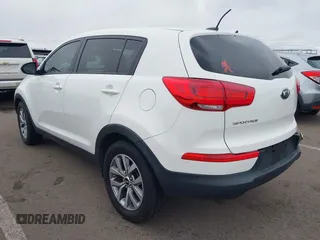 2015 Kia Sportage LX with VIN KNDPB3AC4F7741528, listed as a IAAI auction lot 41803355 with 60,139 mi miles and . Bid and sale history available at carsss.com. Image 3.
