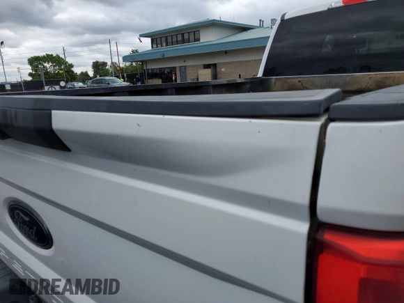 2018 Ford F-350 Platinum with VIN 1FT7W3B60JEB74705, listed as a IAAI auction lot 42679244 with 128,227 mi miles and . Bid and sale history available at DreamBid. Image 21.