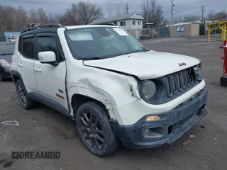 2016 Jeep Renegade Latitude with VIN ZACCJBBT7GPE10859, listed as a IAAI auction lot 41918438 with 117,036 mi miles. Bid and sale history available at carsss.com. Image 1.