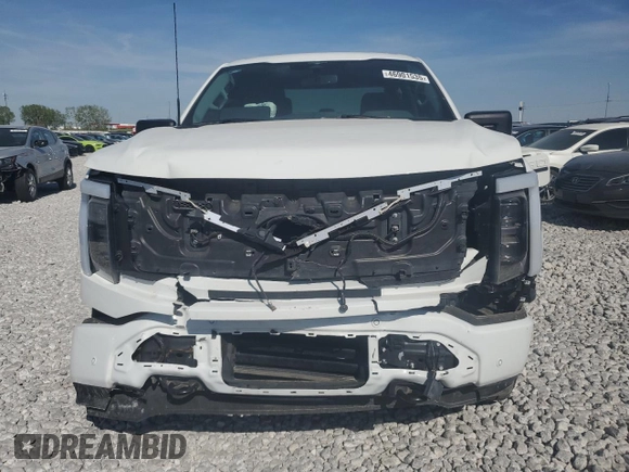2023 Ford F-150 Lightning Pro z VIN 1FT6W1EV3PWG34249, wystawiony jako Copart lot #46901535 z przebiegiem 9 389 mil mil oraz Szkoda całkowita • Salvage title. Historia ofert i sprzedaży dostępna na DreamBid. Obrazek 5.
