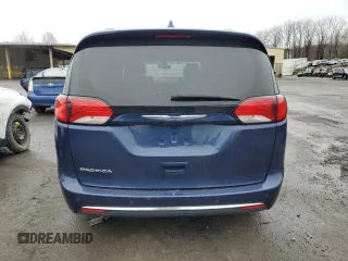 2018 Chrysler Pacifica Touring Plus with VIN 2C4RC1FG1JR178192, listed as a Copart auction lot 49412905 with 38,683 mi miles and Salvage Title. Bid and sale history available at DreamBid. Image 6.