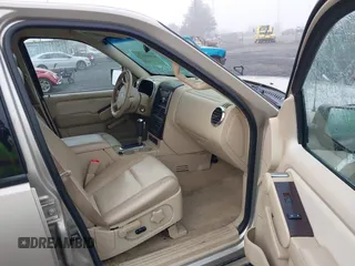 2006 Ford Explorer Limited with VIN 1FMEU75856UB40771, listed as a IAAI auction lot 41640477 with 279,062 mi miles and . Bid and sale history available at DreamBid. Image 5.