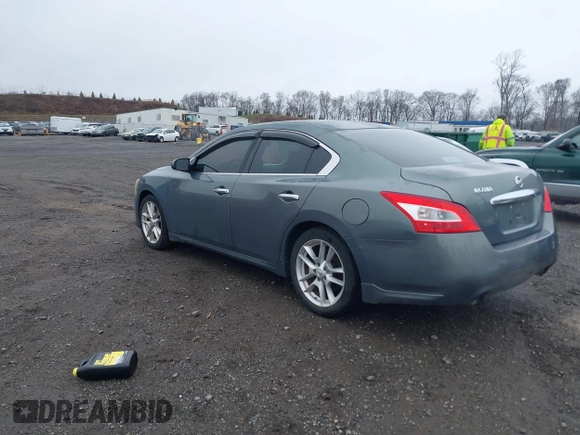 2009 Nissan Maxima SV with VIN 1N4AA51E89C853918, listed as a IAAI auction lot 41956138 with 116,410 mi miles and . Bid and sale history available at DreamBid. Image 3.