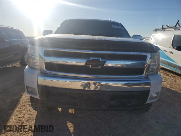 2007 Chevrolet Silverado 1500 Work Truck with VIN 2GCEC13J471563378, listed as a Copart auction lot 81259564 with 292,277 mi miles and Salvage Title. Bid and sale history available at DreamBid. Image 5.