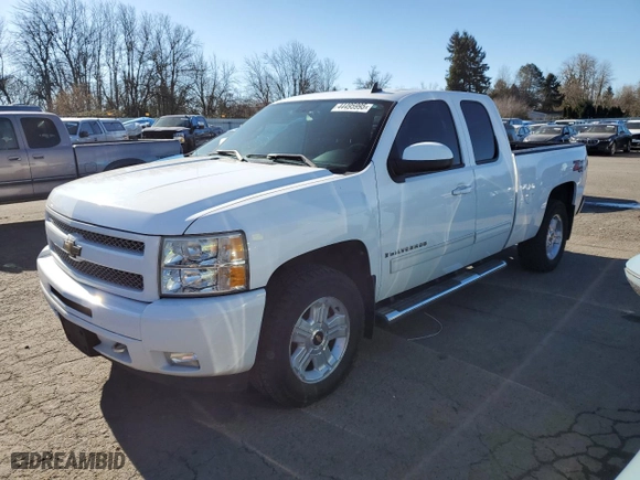 2009 Chevrolet Silverado 1500 LTZ with VIN 1GCEK39099Z271166, listed as a Copart auction lot 44495995 with 168,842 mi miles and Salvage Title. Bid and sale history available at carsss.com. Image 1.