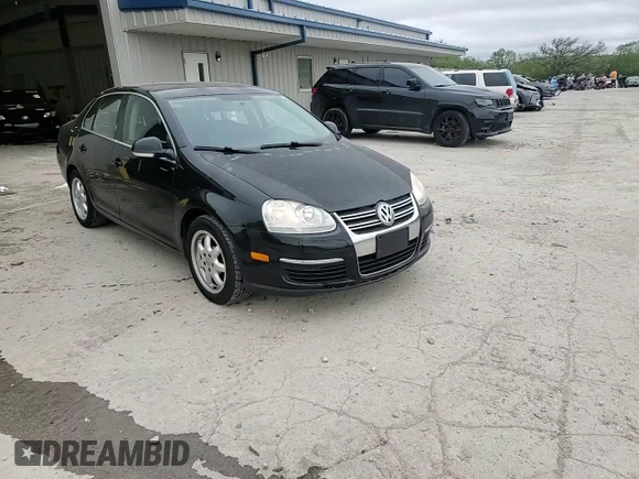 2010 Volkswagen Jetta SE z VIN 3VWRZ7AJ6AM008385, wystawiony jako Copart lot #57527875 z przebiegiem 194 632 mil mil oraz Nie do naprawy • Non repairable. Historia ofert i sprzedaży dostępna na DreamBid. Obrazek 13.